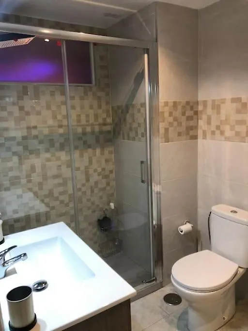 Apartamento Amplio Y Centrico Fuengirola 0*,  España